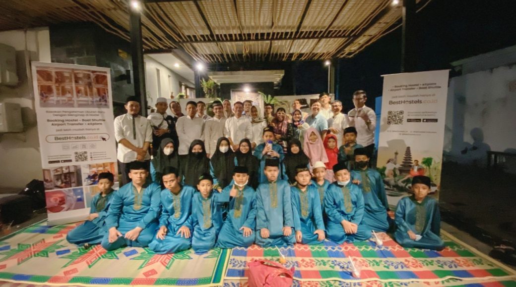 Start Up Pariwisata Gelar Acara Buka Bersama dengan Anak Yatim dan Kaum Dhuafa