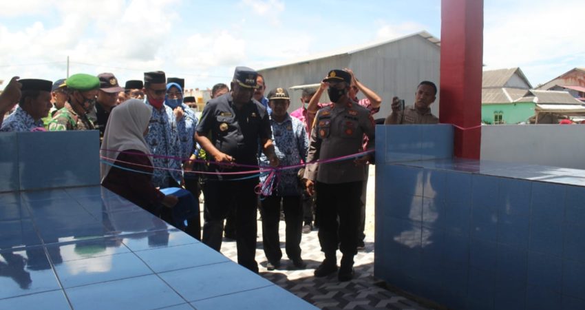 Samahuddin Kembali Resmikan Dua Pasar Rakyat di Buteng