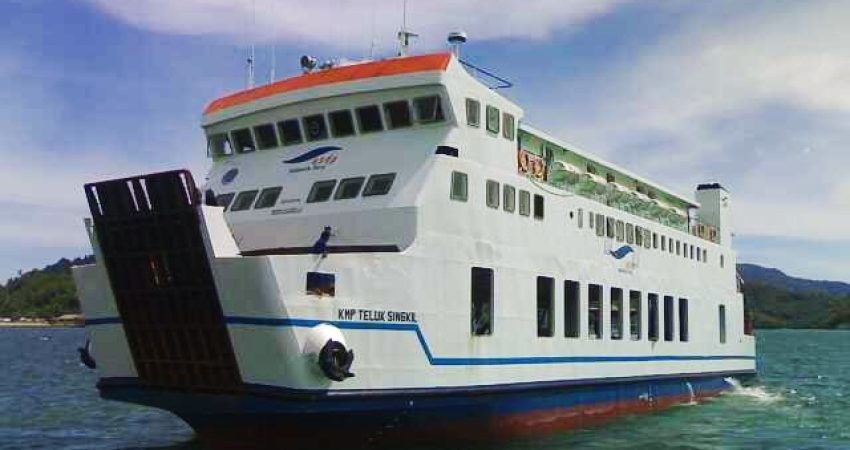 Arus Mudik Meningkat, Pelabuhan Torobulu Kerahkan 3 Unit Kapal Ferri