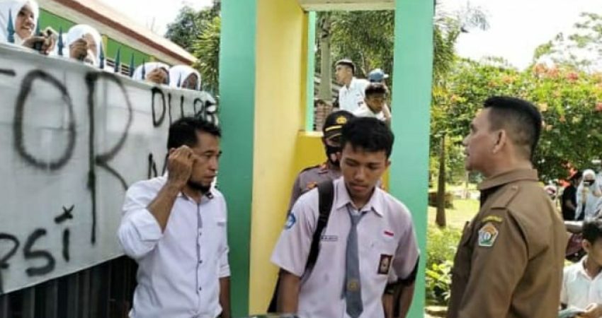 KCD Sultra Sebut Demo Siswa SMA Negeri 1 Kontunaga Tak Pengaruhi Kegiatan Ekstrakurikuler