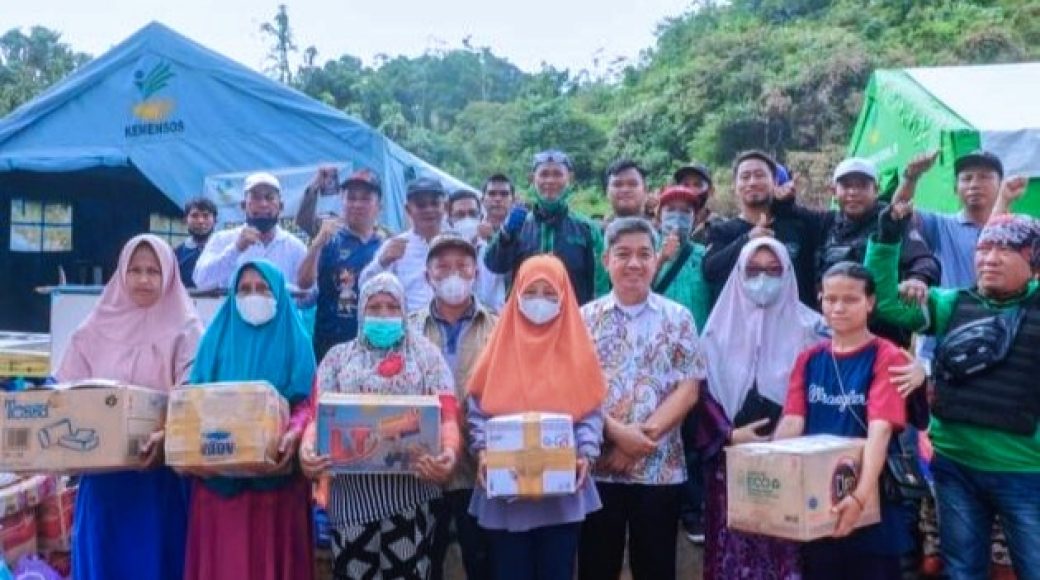 Warga Terdampak Kebakaran di Puuwatu Kembali dapat Bantuan dari Pemkot Kendari
