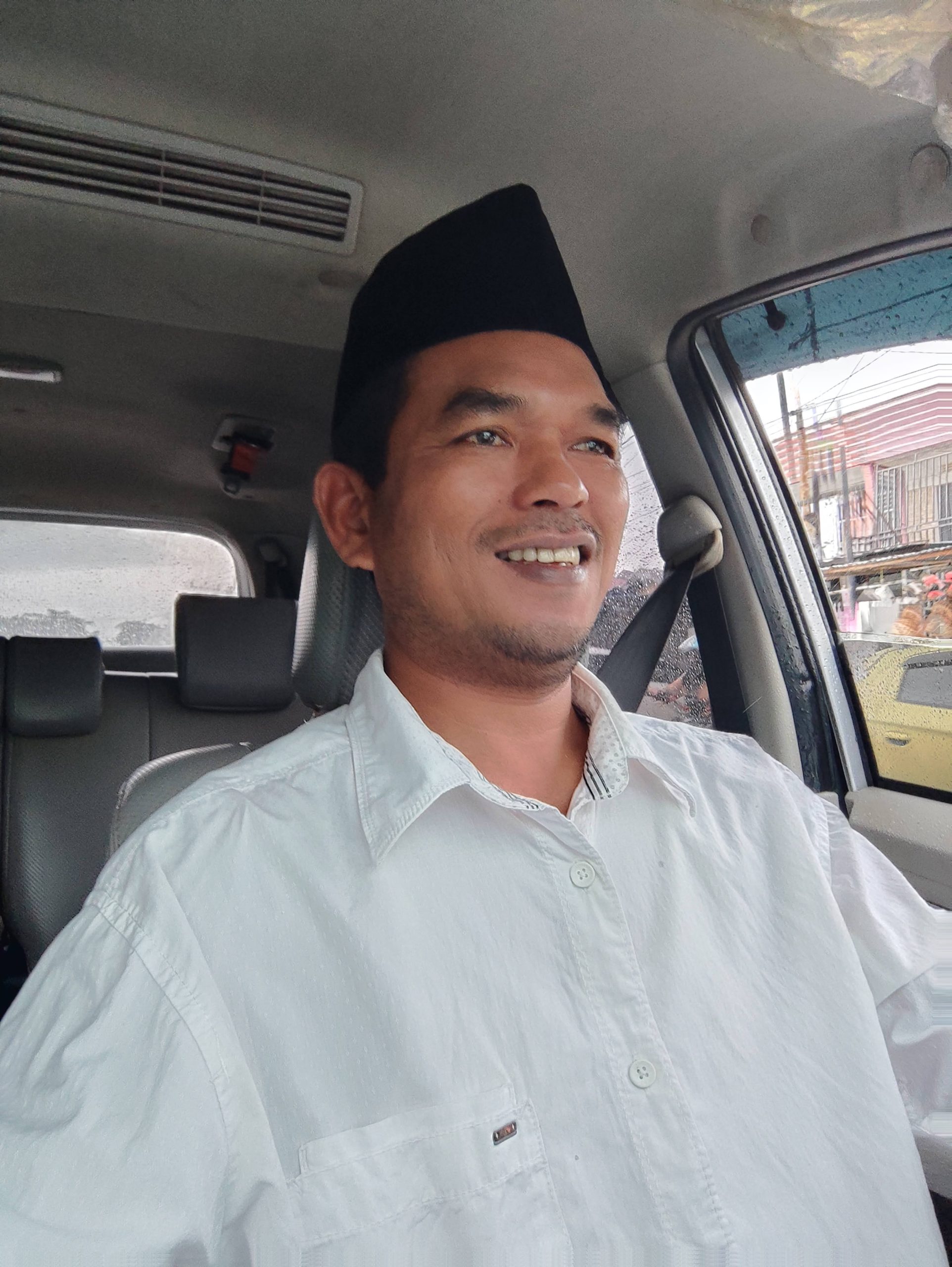 Direktur utama, Mas'ud, SH.,CMLC
