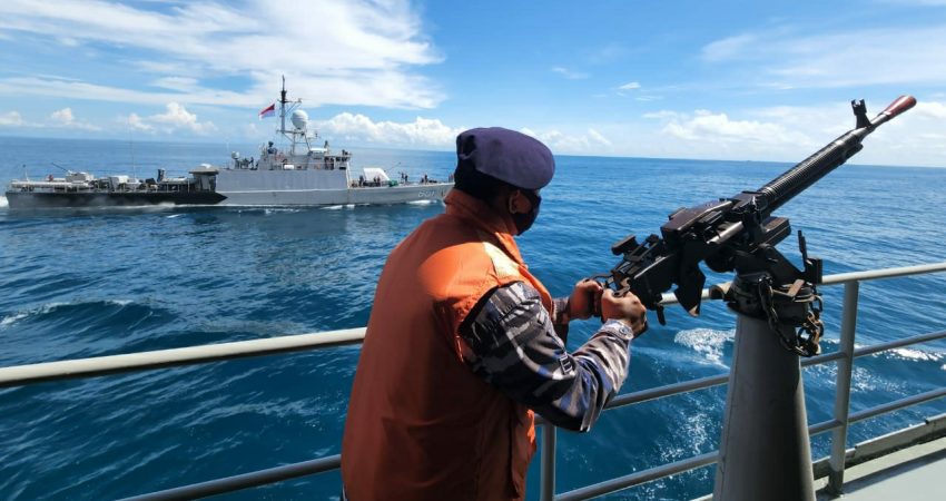 Dua KRI Jajaran Koarmada II Gelar Latihan Bersama