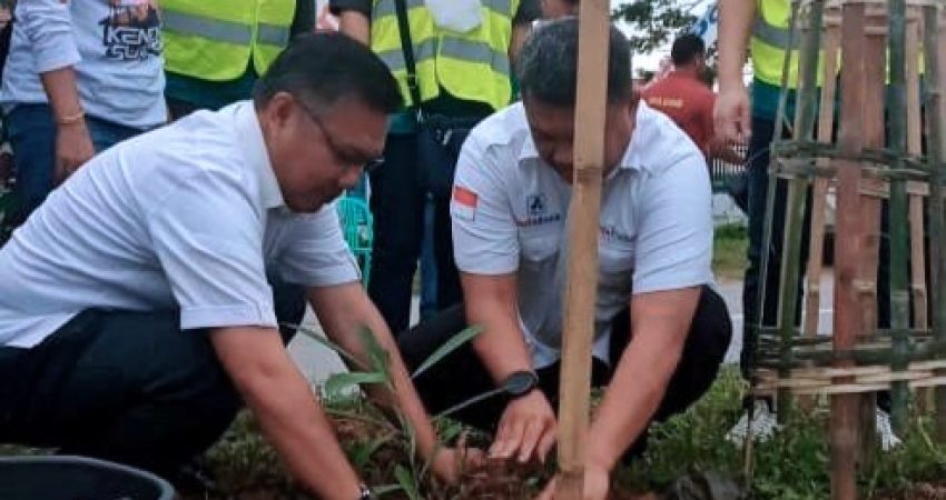 Wali Kota Kendari Apresiasi Bank Panin Tanam Pohon di Terminal Baruga