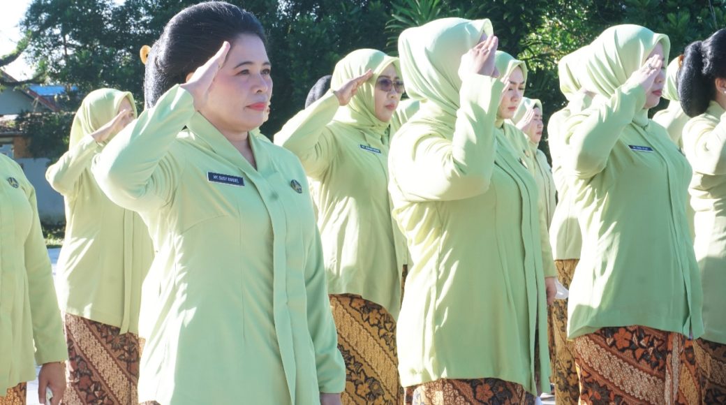 Kajati Sultra Pimpin Ziarah dan Tabur Bunga di TMP Kendari