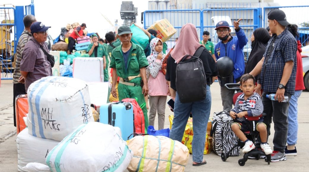 Semester I 2022, Pelindo Regional 4 Catat Kinerja Positif Arus Penumpang Kapal