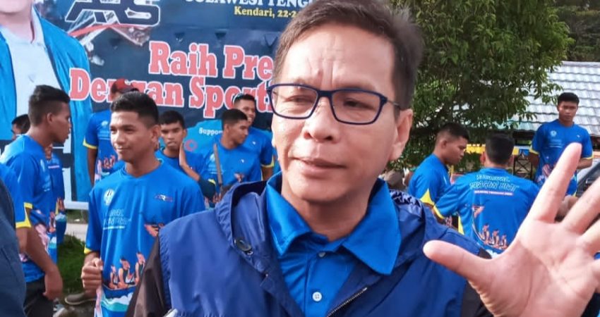 ARS Resmi Membuka Lomba Dragon Boat di Kendari