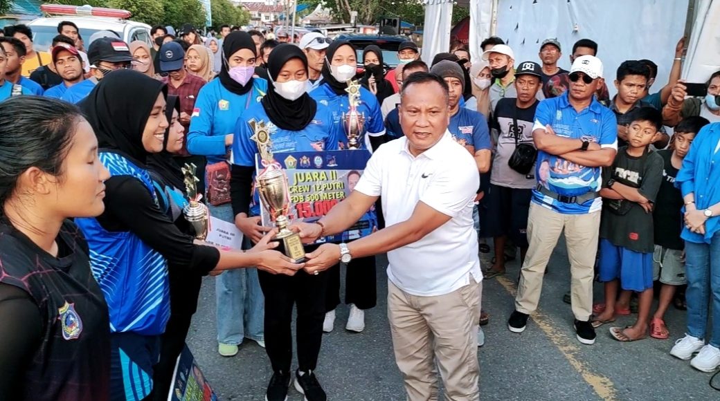 Lomba Festival Dragon Boat di Kendari, Muna Barat, Wakatobi dan Buton Juaranya