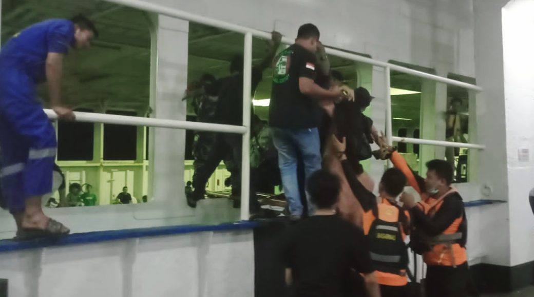 163 Penumpang KMP Masagena Kolaka – Bajoe Dievakuasi Akibat Alami Mati Mesin