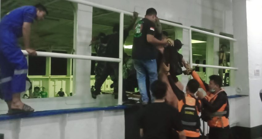 163 Penumpang KMP Masagena Kolaka - Bajoe Dievakuasi Akibat Alami Mati Mesin