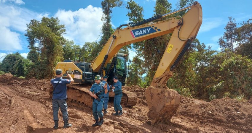Diduga Lakukan Penambangan Ilegal, Beberapa Alat Berat di Desa Mandiodo Diamankan