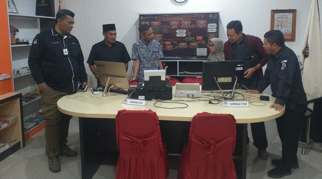 17 Kabupaten/ Kota se Sultra Tuntaskan Verifikasi Administrasi Keanggotaan Parpol