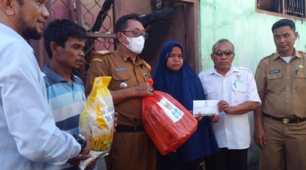 Baznas Kolaka Tanggap Bantu Korban Kebakaran