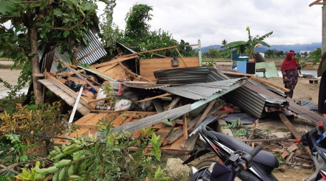 Puluhan Rumah Warga di Kolaka Diterjang Angin Puting Beliung