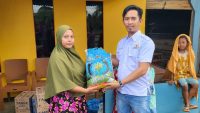 Kadin Kolaka Bantu 18 Warga Korban Angin Puting Beliung