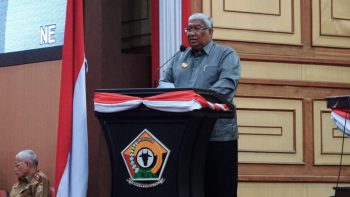 Pembahasan Raperda APBD-P 2022, Ali Mazi Apresiasi DPRD Sultra