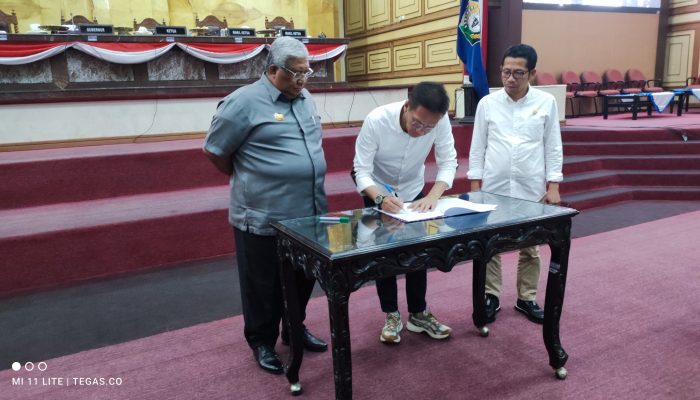 Gubernur Bersama DPRD Sultra Setujui Ranperda Perubahan APBD 2022