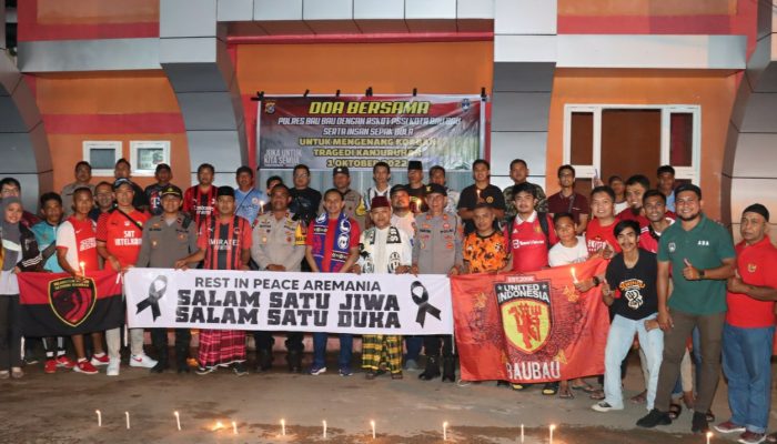 Polres Baubau dan Askot PSSI Gelar Doa Bersama untuk Tragedi Kanjuruhan