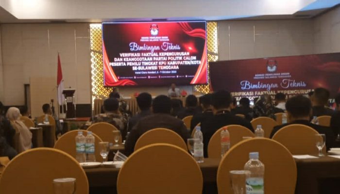 Gelar Bimtek, Ketua KPU Sultra: Kerjakan Tugas Sesuai Tupoksinya