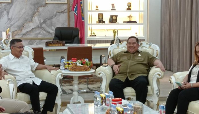 Dihadapan Wali Kota Kendari, Ketua Kadin Sultra Paparkan Kualitas Aspal Buton