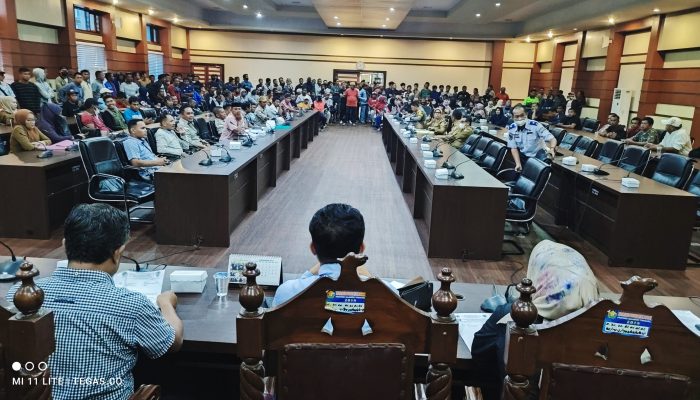 KOSP Kendari Minta Abaikan Putusan Gubernur Sultra Terkait Koperasi TBM Pemenang Biding, Lukai Hati Buruh, DPRD Sultra Geram