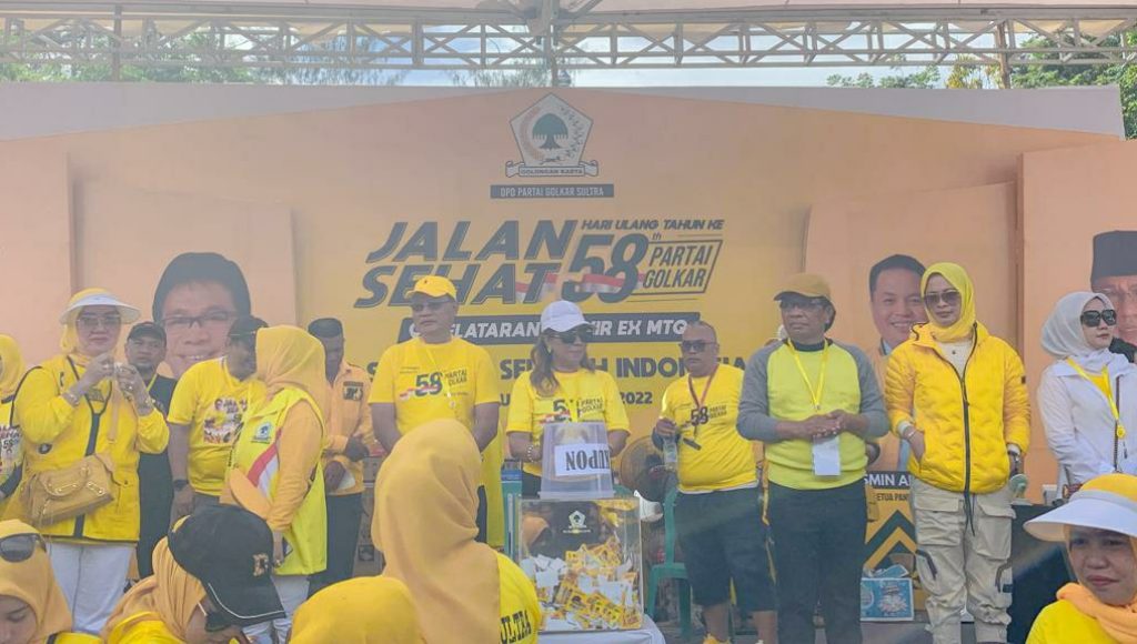 HUT Golkar ke 58 di Sultra, Puluhan Ribu Warga Kendari Kuningkan Lapangan Eks MTQ