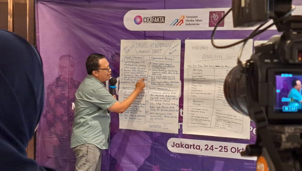 Merintis Pengajaran Cek Fakta ke Sekolah-Kampus untuk Tingkatkan Nalar Kritis Anak Muda