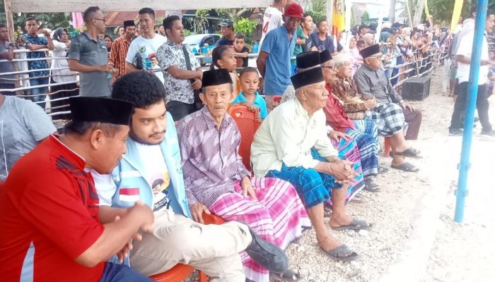 Alvin Akawijaya Beri Sumbangan Hadiah ke Turnamen Futsal Wabula Cup III