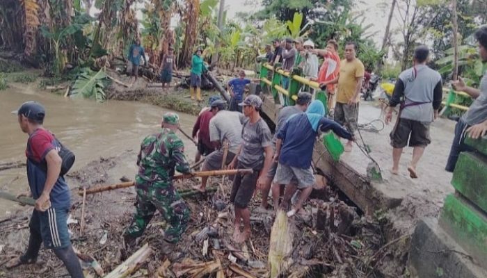 Hujan Deras Akibatkan Sungai Muara Lapaopao Meluap