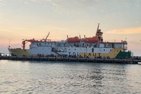 Kapal Perintis KM Sabuk Nusantara 44 Resmi Beroperasi di Pelabuhan Pomalaa