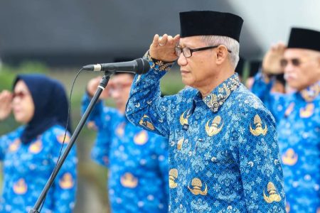 Upacara Hari Kesadaran Nasional, Wagub Sultra Minta ASN Kedepankan Panca Prasetya Korpri