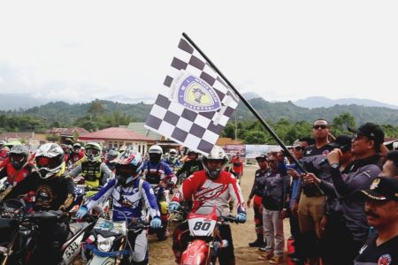 Parinringi Lepas 600 Crosser Jabrig HUT Brimob Kolut