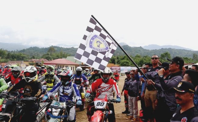 Parinringi Lepas 600 Crosser Jabrig HUT Brimob Kolut