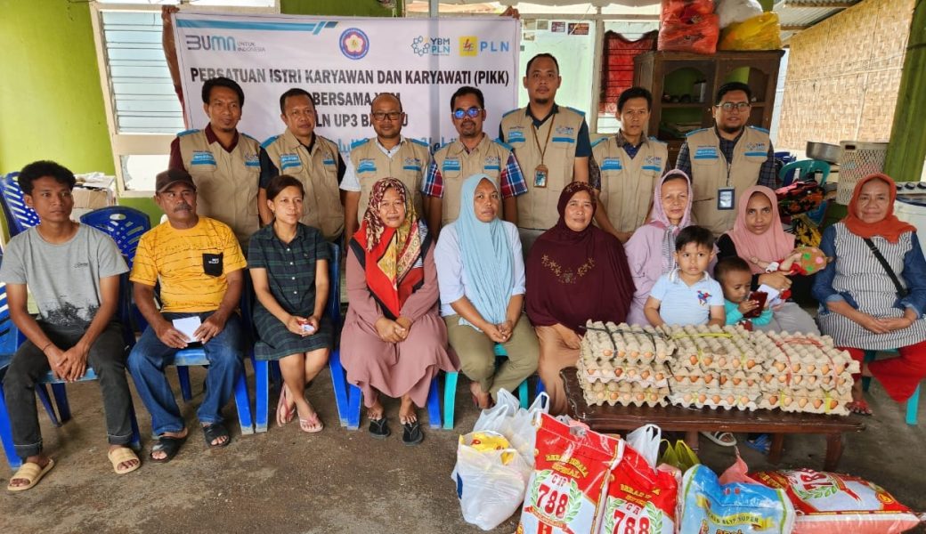YBM PLN UP3 Baubau Bantu Tujuh Rumah Masyarakat Korban Kebakaran