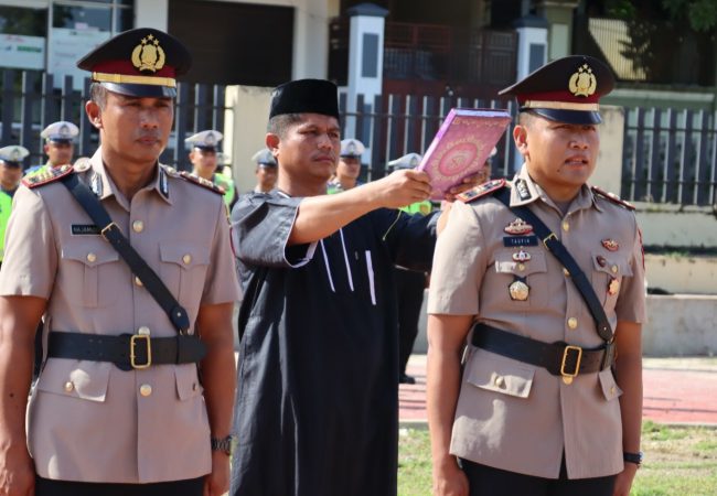 Polres Baubau Gelar Kenal Pamit Kasat Reskrim dan Tiga Purnawirawan