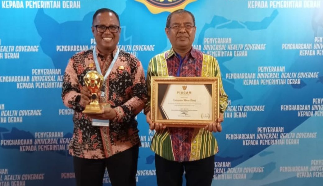 Komitmen Dukung Program JKN, Pemkab Mubar Terima Penghargaan UHC