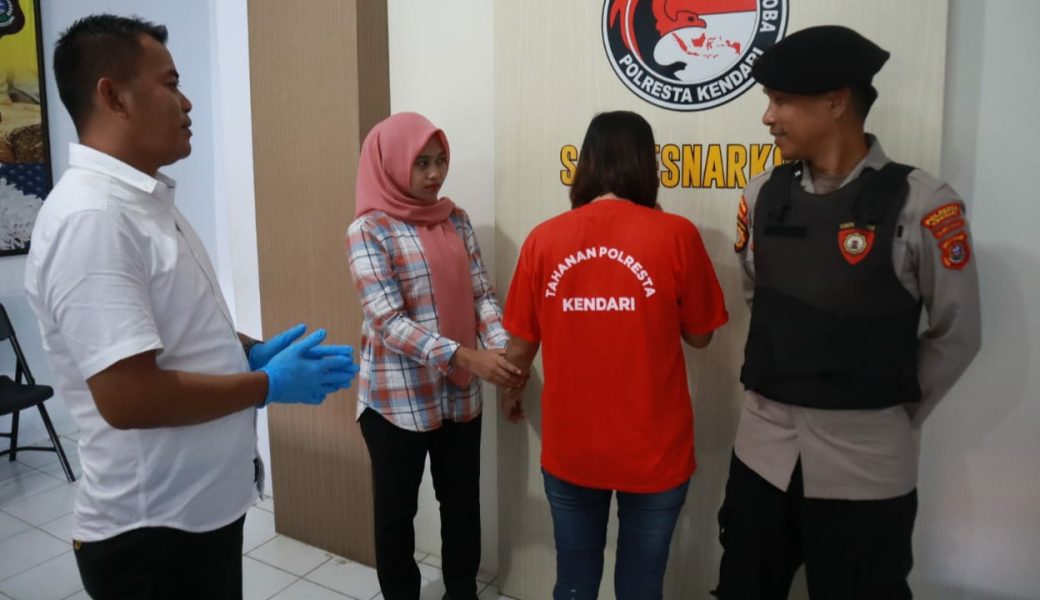 Miliki Shabu 8,54 Gram, Wanita ini Diamankan Sat Resnarkoba Polresta Kendari