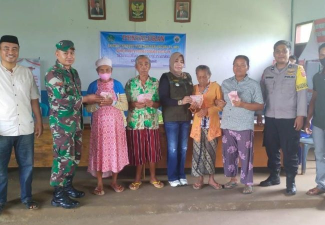 Desa Sulemandara Tuntas Salurkan BLT Tahap Satu