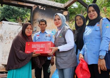 Dinsos Sultra Bantu Korban Kebakaran di Lasolo Kendari