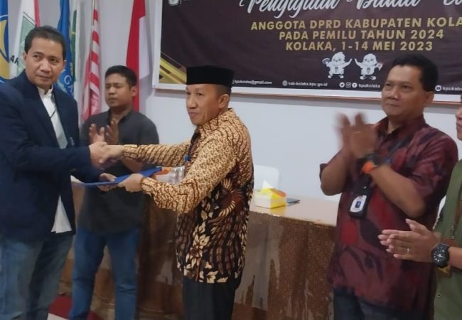 PAN Kolaka Resmi Daftarkan Bacaleg di KPU