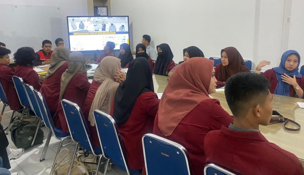 Dukung Program Kampus Merdeka, Kadin Sultra Edukasi Mahasiswa UMK Tentang Hukum Perdagangan Internasional