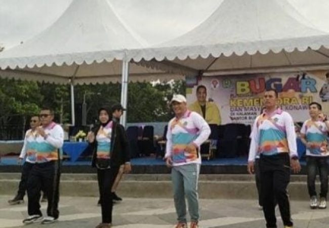Ribuan Warga Konawe Ikuti Senam Bugar Kemenpora