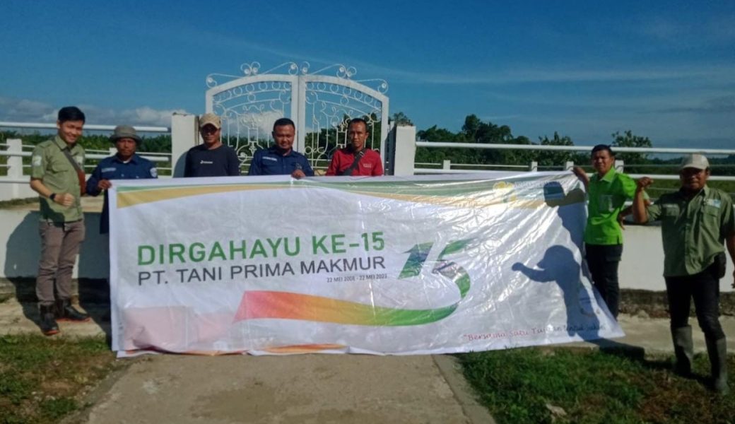 Hari Jadi PT TPM, Makam Bersejarah Jadi Sasaran Baksos