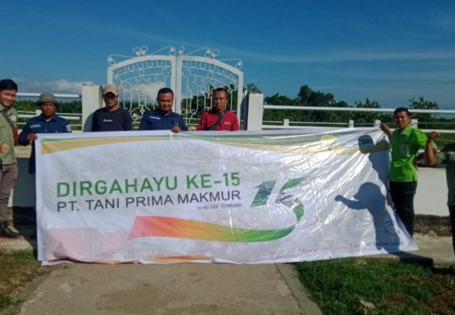 Hari Jadi PT TPM, Makam Bersejarah Jadi Sasaran Baksos