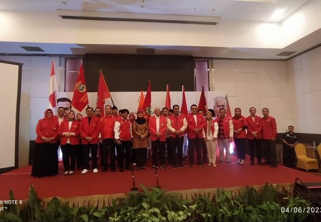 7 Pengurus IKA Unhas Sultra Dilantik