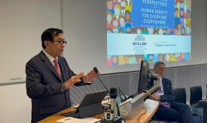 Hadiri Konferensi di Oxford, Menteri Hukum HAM Bicara Soal Human Dignity