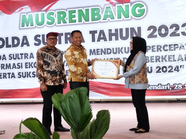Polres Wakatobi Terima Penghargaan dari Kemenpan RB