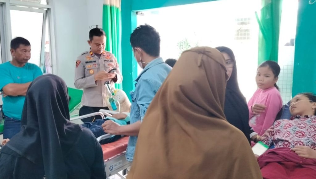 Usai Konsumsi Ayam Geprek, Puluhan Siswa SD di Kolaka Keracunan Makanan
