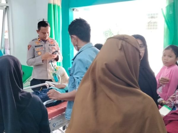 Usai Konsumsi Ayam Geprek, Puluhan Siswa SD di Kolaka Keracunan Makanan
