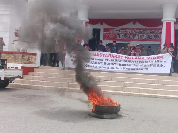 Politik Memanas, Masyarakat Tolak Pj Bupati Kolut Baru